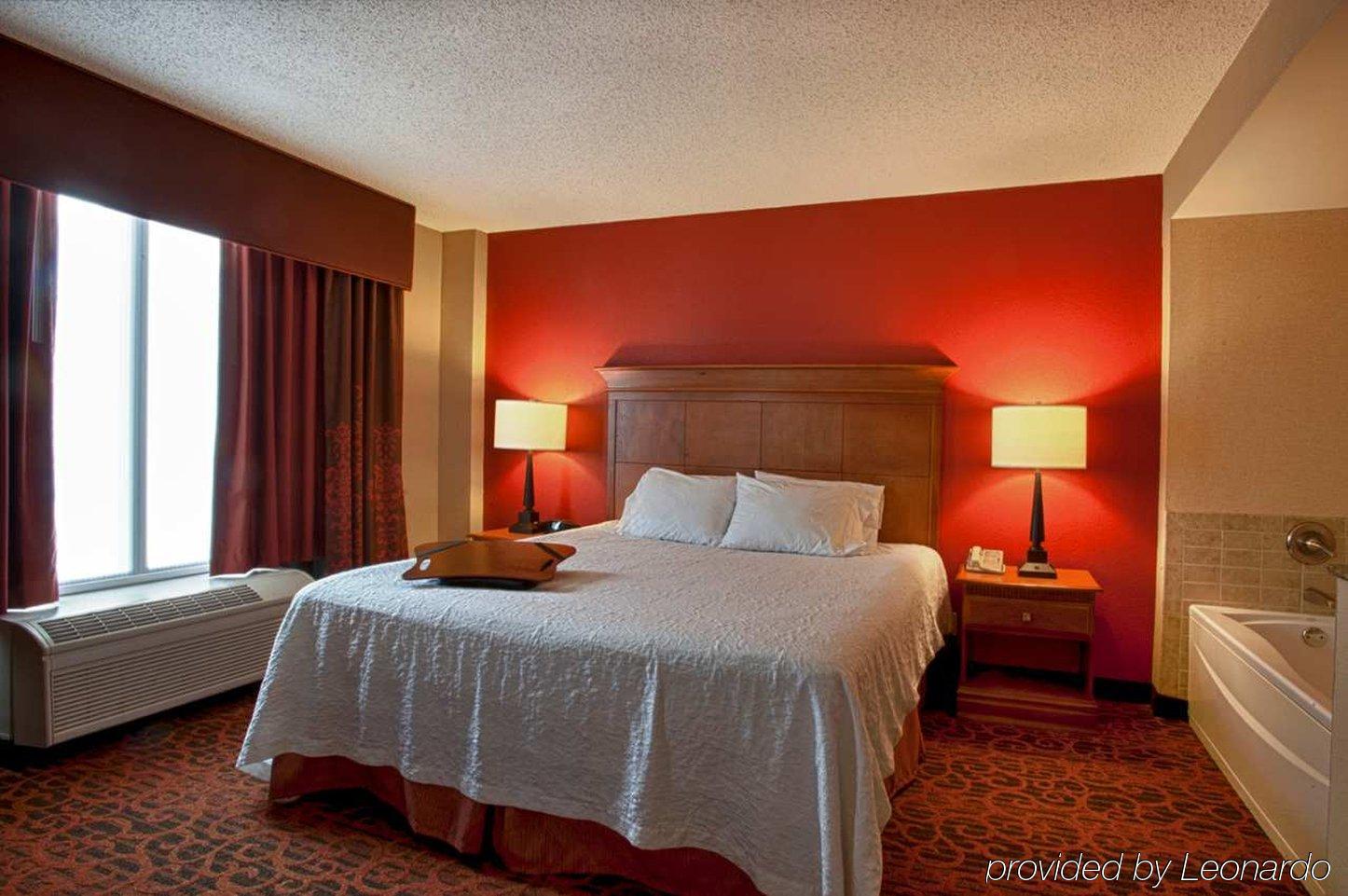 Hampton Inn Louisville Downtown Habitación foto
